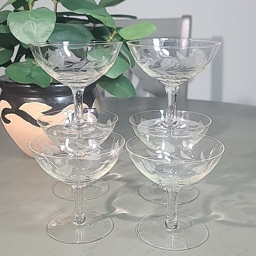 Beautiful Etched Champain Glasses Set Of 6